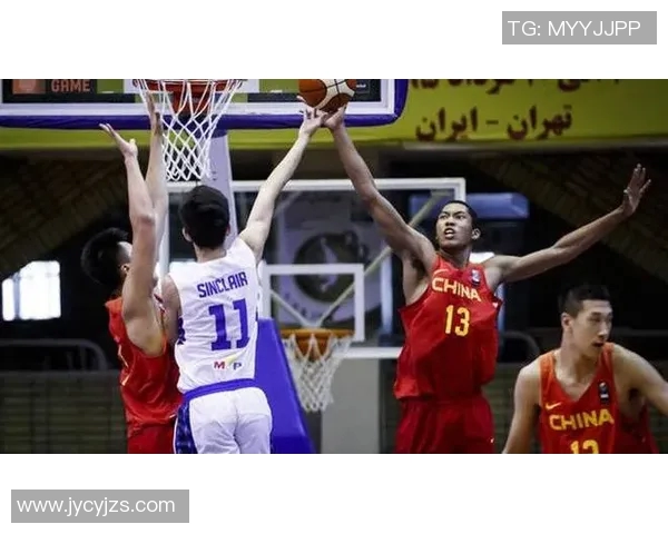 篮球明星在疫情期间的挑战与机遇：从赛场到生活的转变与反思